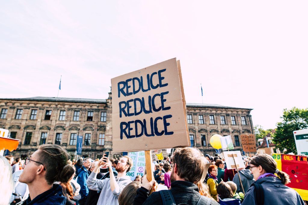 Lerne hier wie Du mit Einfachheit erfolgreicher wirst. Im Verkauf treffen viele Gleichungen auf viele Verkäufer zu. Lerne welche positiv sind